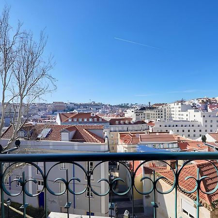 Central & Calm With Great View Lisbon Bagian luar foto