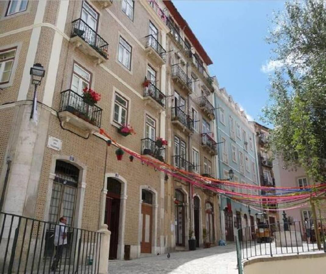 Central & Calm With Great View Lisbon Bagian luar foto